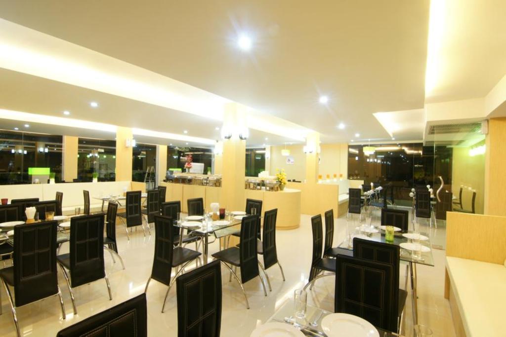 Dragon Beach Resort Jomtien Pattaya Praia de Jomtien Exterior foto